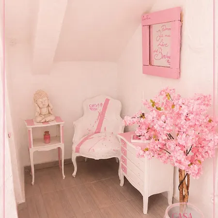 Casa Rose, Petit Cocon Avec Jardin Dans Un Quartier Calme De Tolone