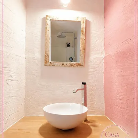 Casa Rose, Petit Cocon Avec Jardin Dans Un Quartier Calme De Appartamento