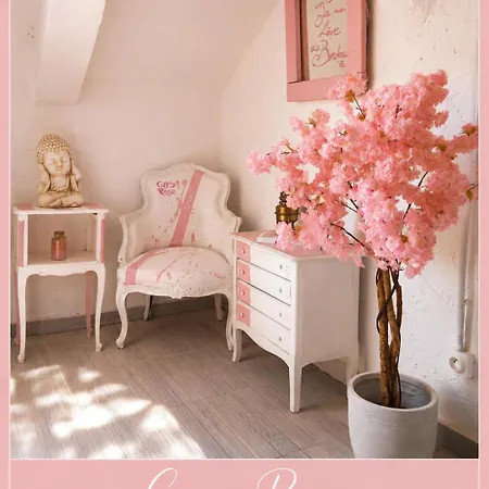 Appartamento Casa Rose, Petit Cocon Avec Jardin Dans Un Quartier Calme De