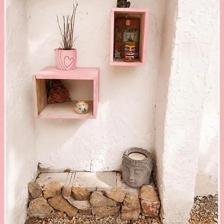 Casa Rose, Petit Cocon Avec Jardin Dans Un Quartier Calme De