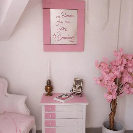 Casa Rose, Petit Cocon Avec Jardin Dans Un Quartier Calme De Appartement *