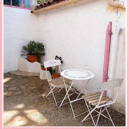 Casa Rose, Petit Cocon Avec Jardin Dans Un Quartier Calme De
